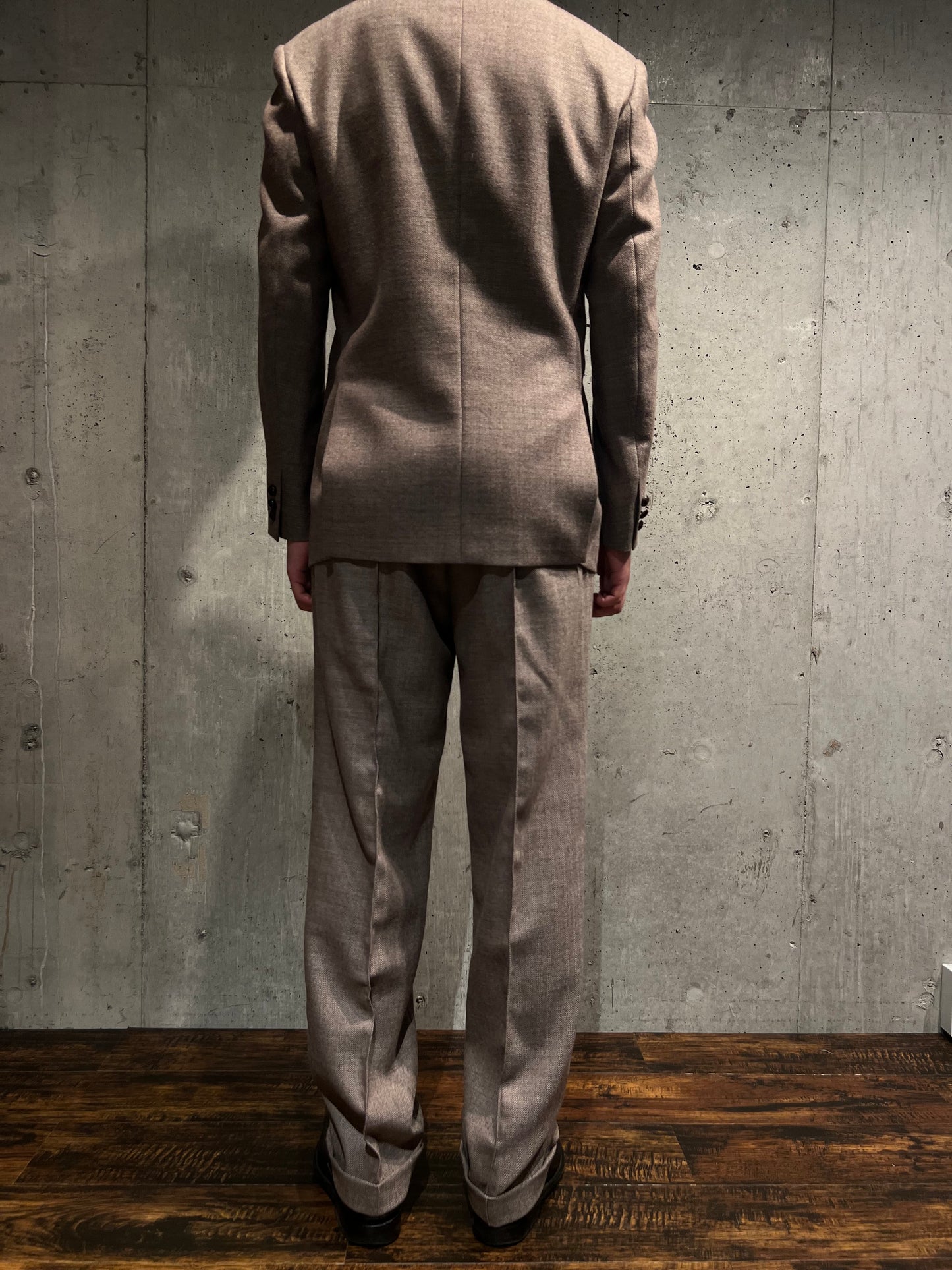 【Urig】ALPACA SAXONY CREASE STITCH PANTS HL (GRAIGE)