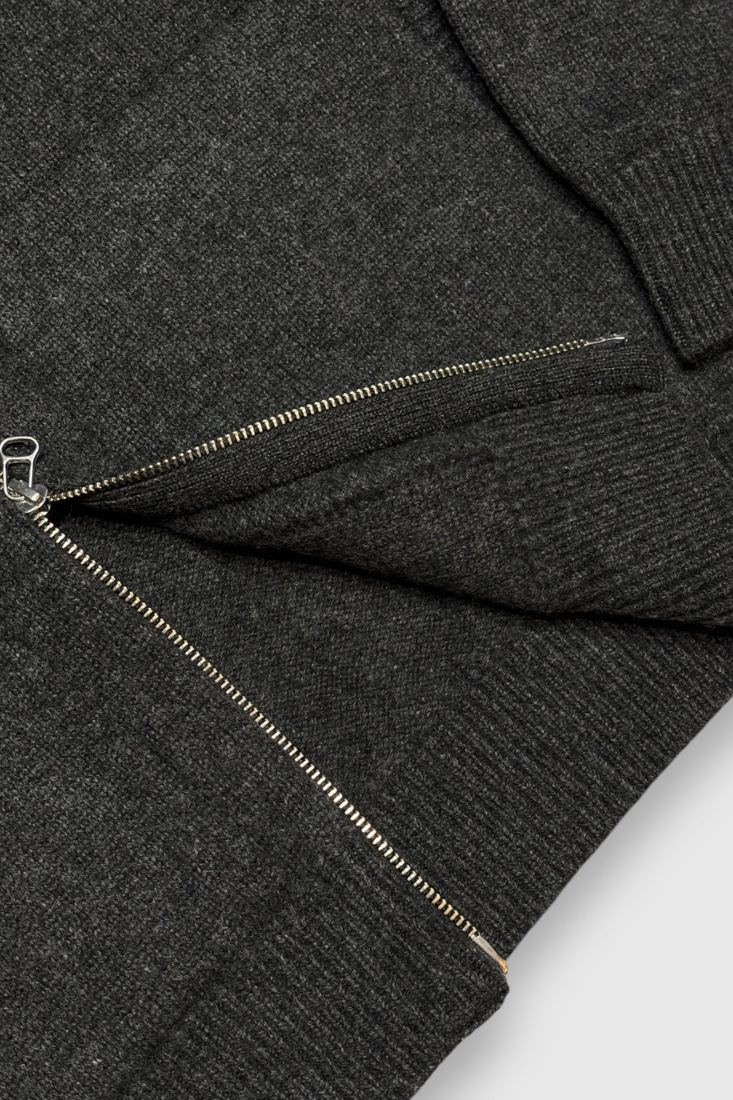 【YOKO SAKAMOTO】DRIVERS KNIT(CHARCOAL GRAY)