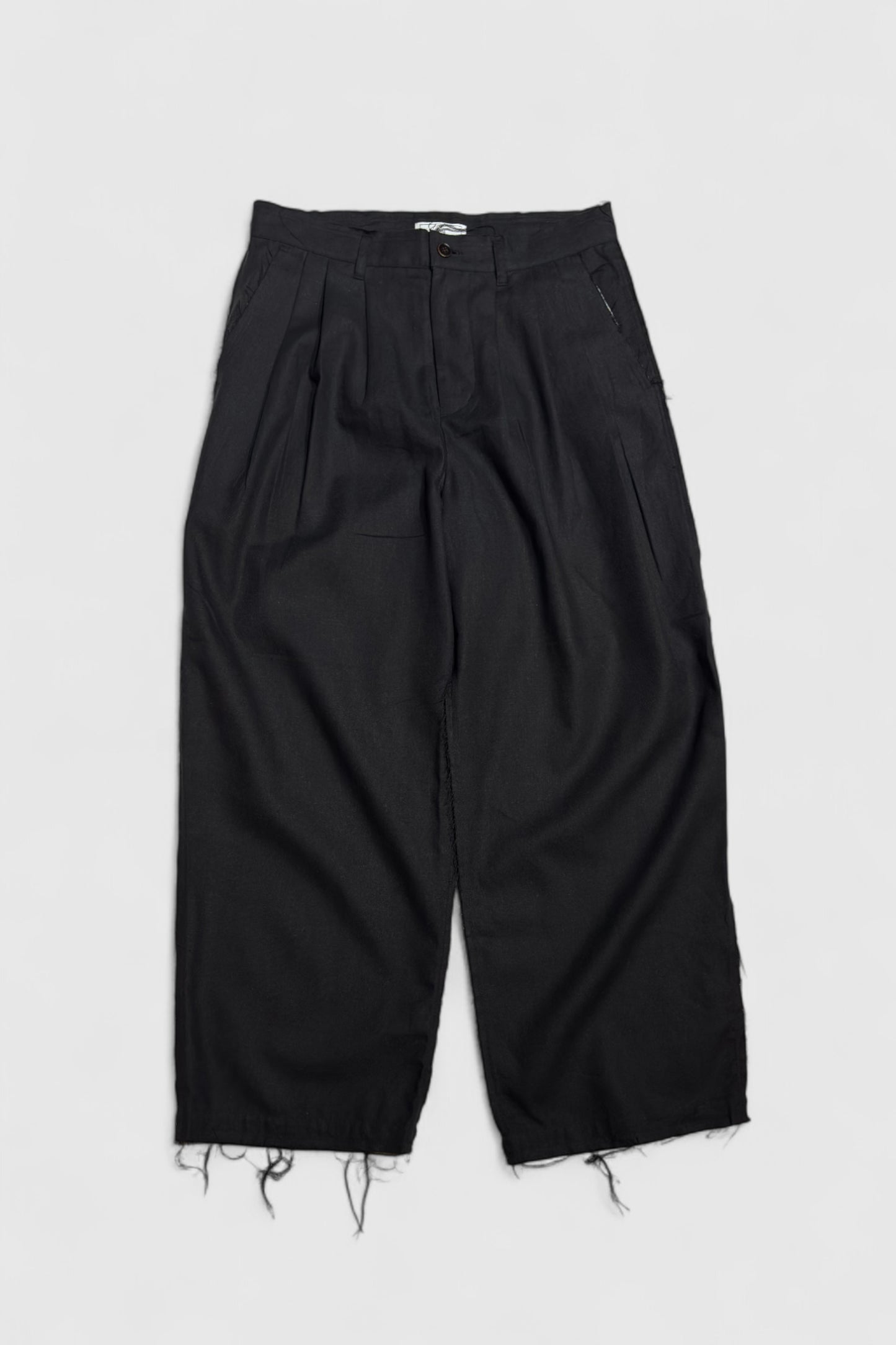 【Urig】HRB SCHADEN 3TUCK PANTS NL(BLACK)