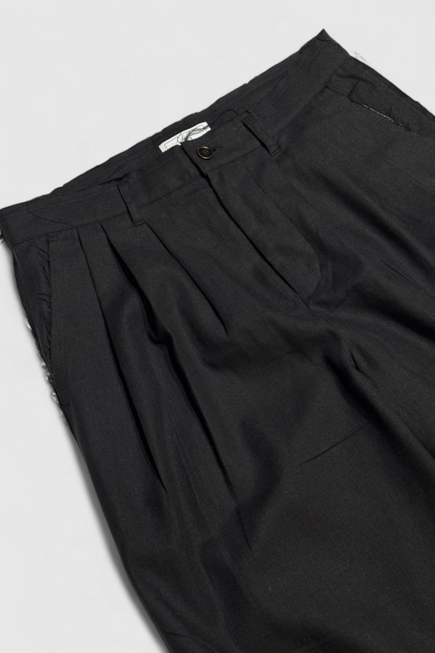 【Urig】HRB SCHADEN 3TUCK PANTS NL(BLACK)