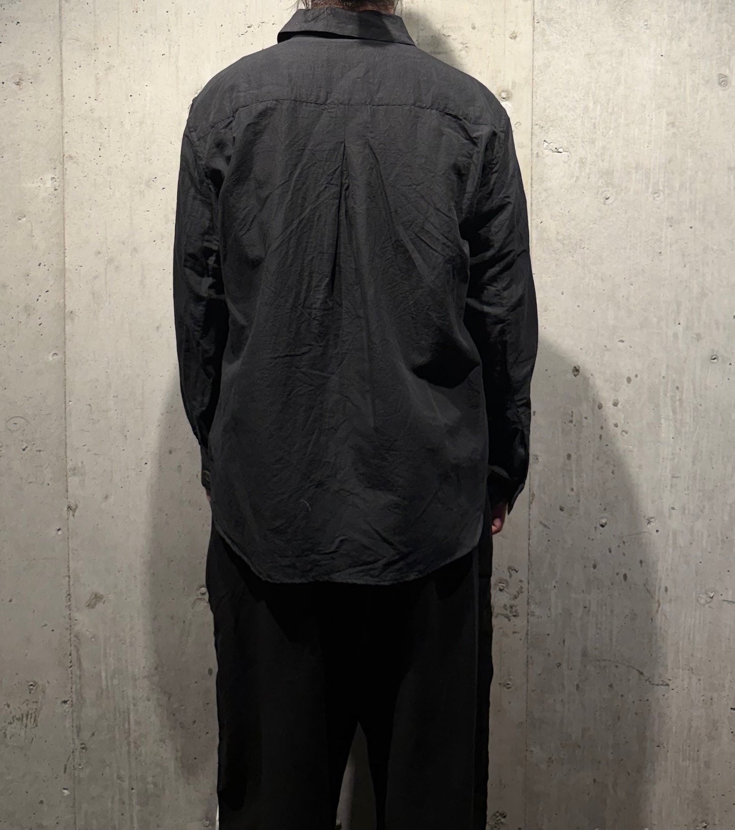 【YUTA MATSUOKA】クラシックシャツ(SMOKY BLACK)