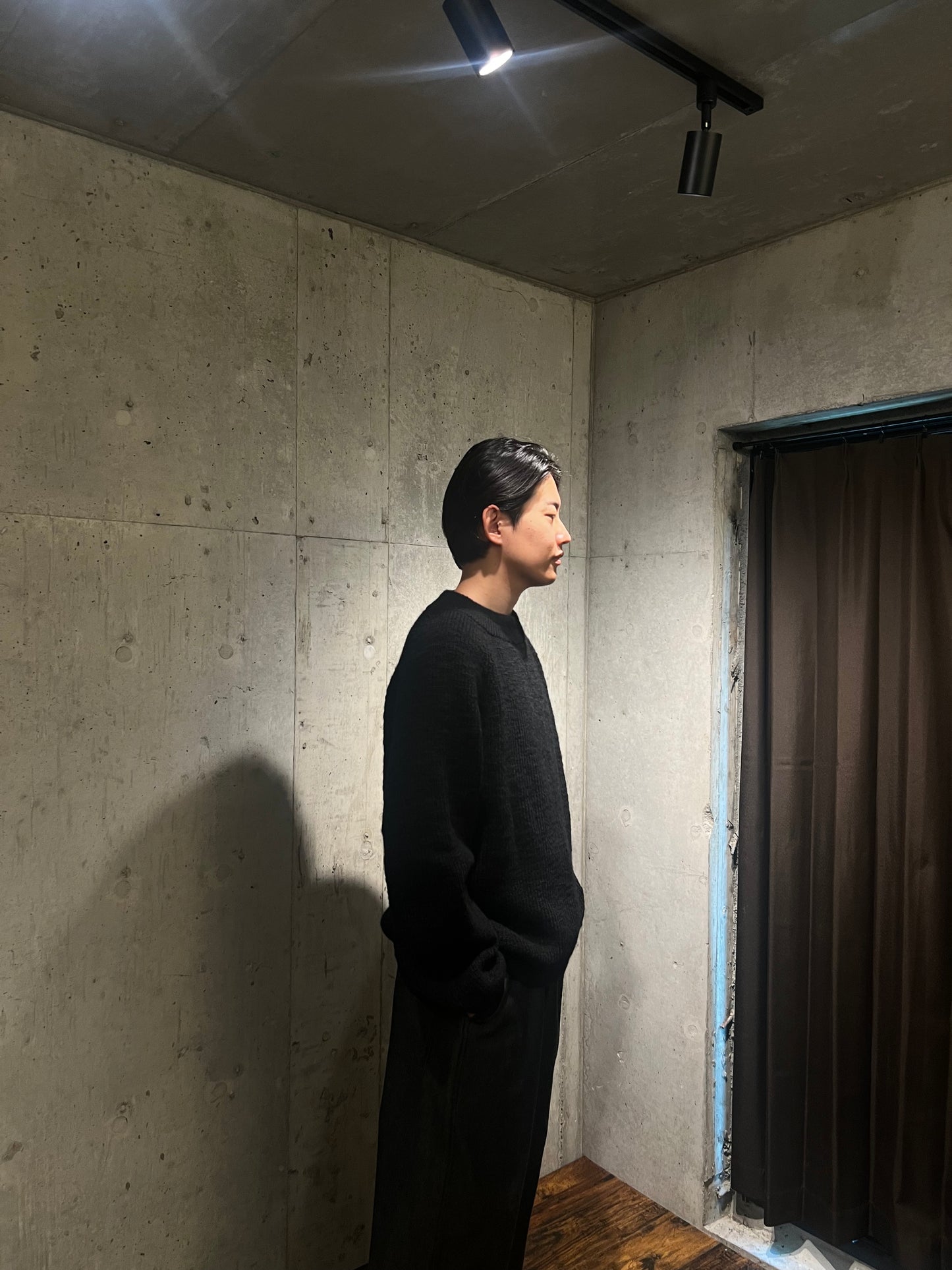 【MITTAN】ウルグアイスラブNMウールセーター ⿊