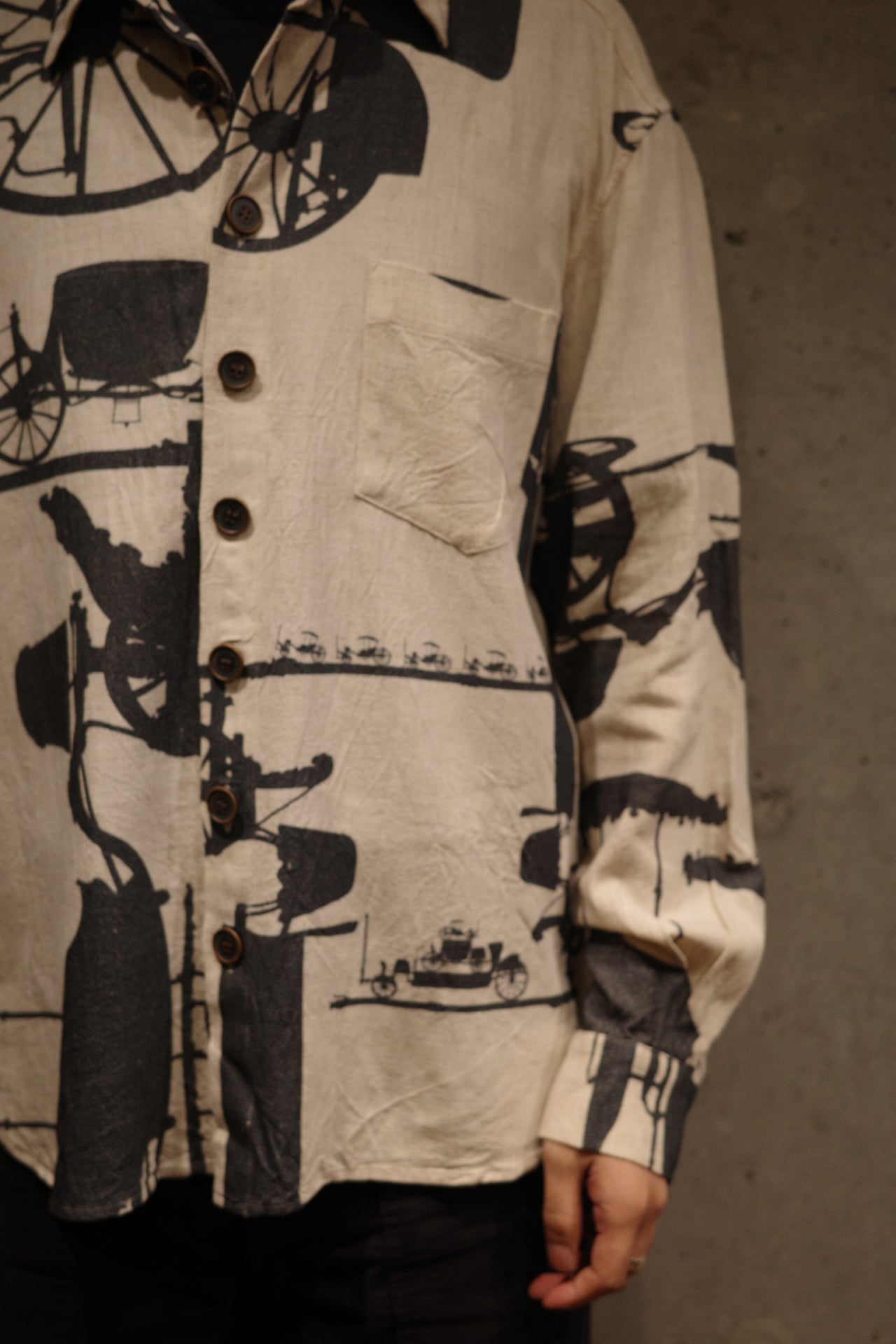 もっちり様YUTA MATSUOKAのコットンシャツジャケット YUTA MATSUOKA】クラシックシャツ(ECRU PRINT) – NOUNZ