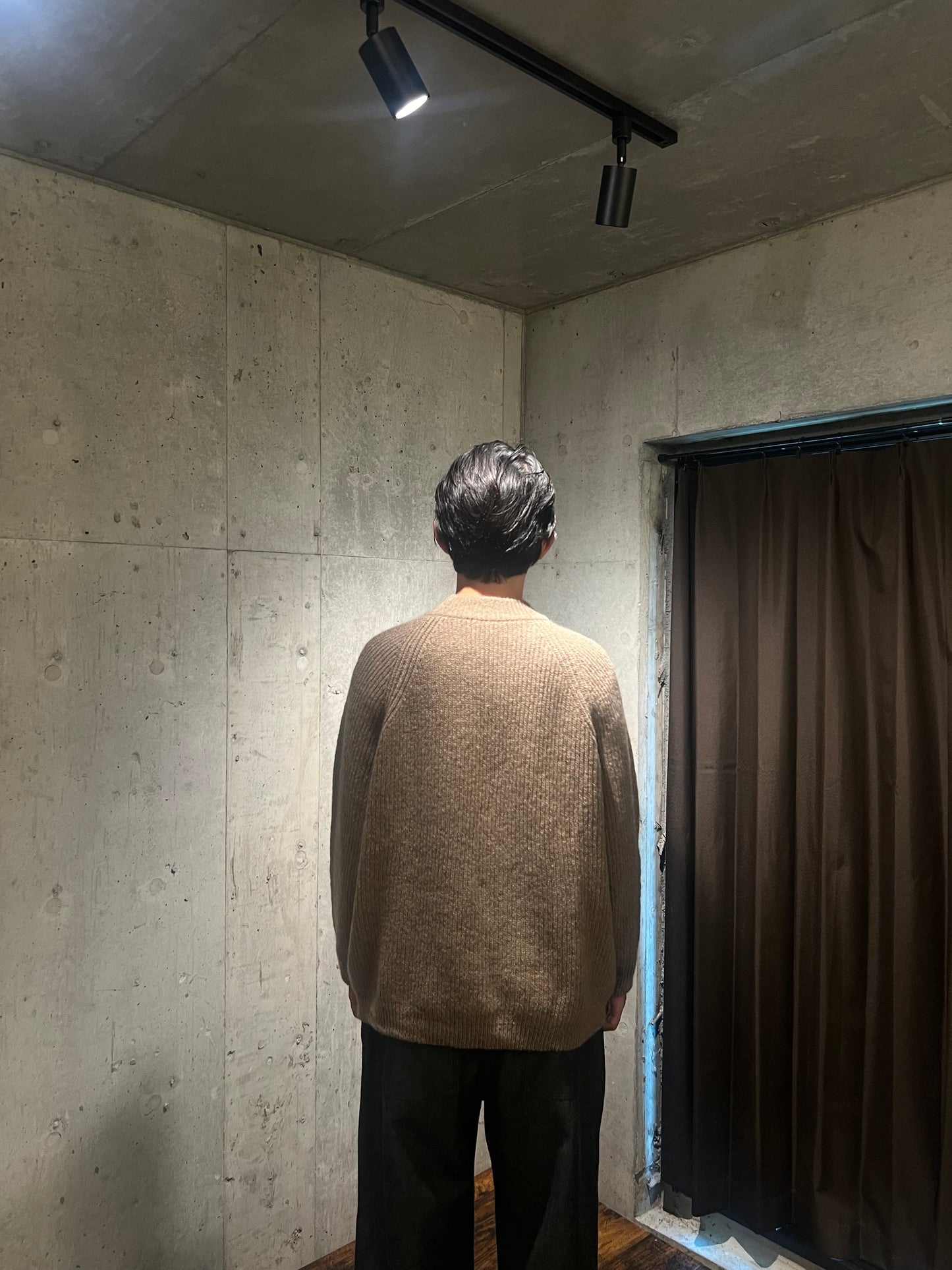 【MITTAN】無染色ローカシミヤセーター