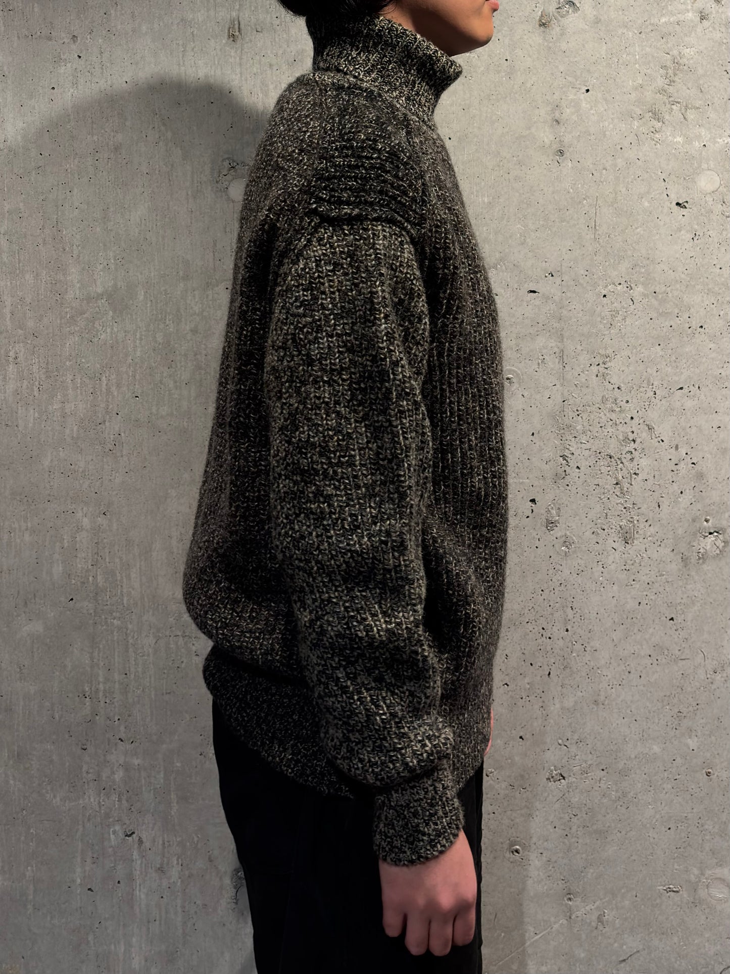 【Slopeslow】turtle neck sweater(BK candy)