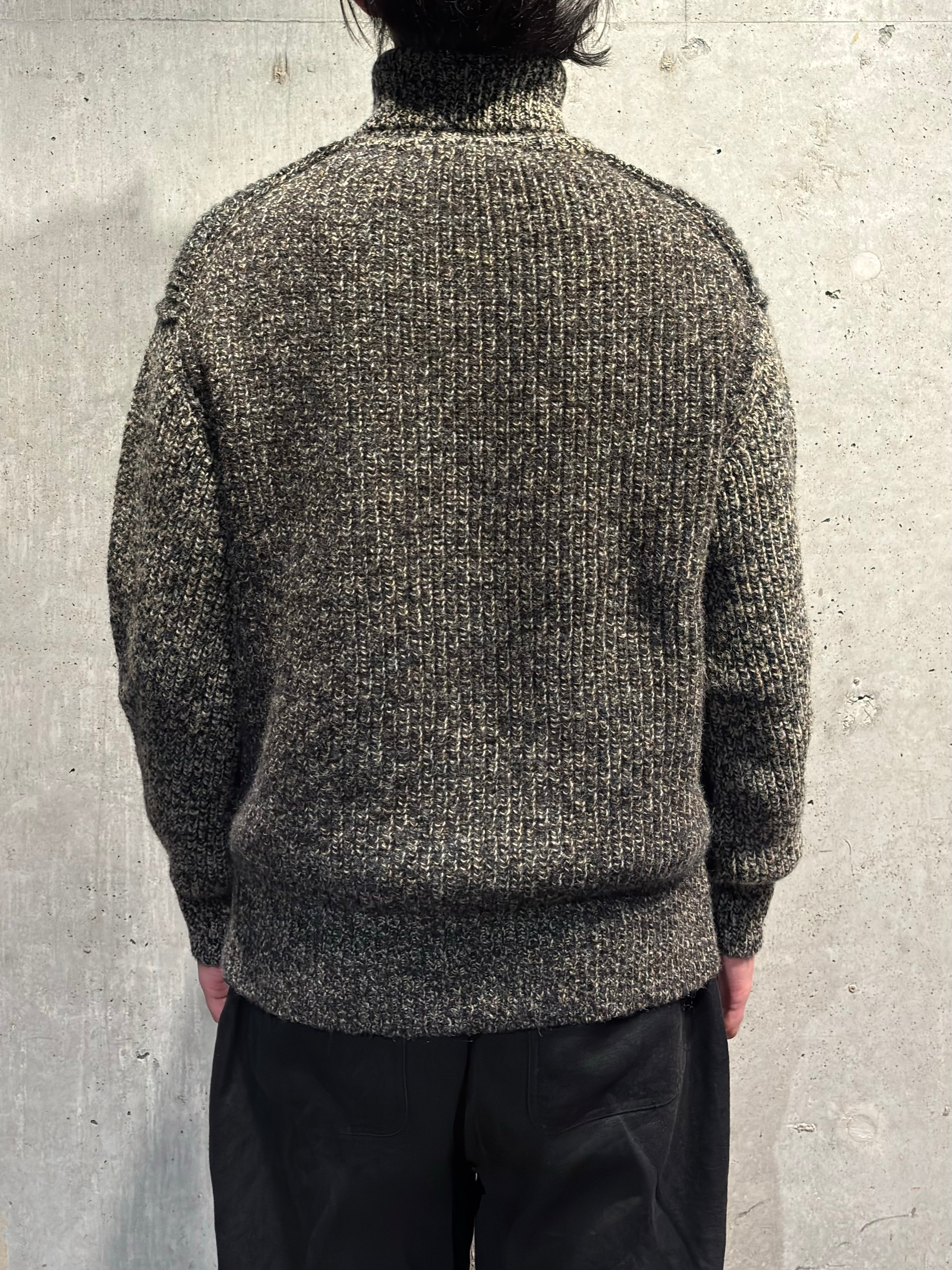 Slopeslow】turtle neck sweater(BK candy) – NOUNZ