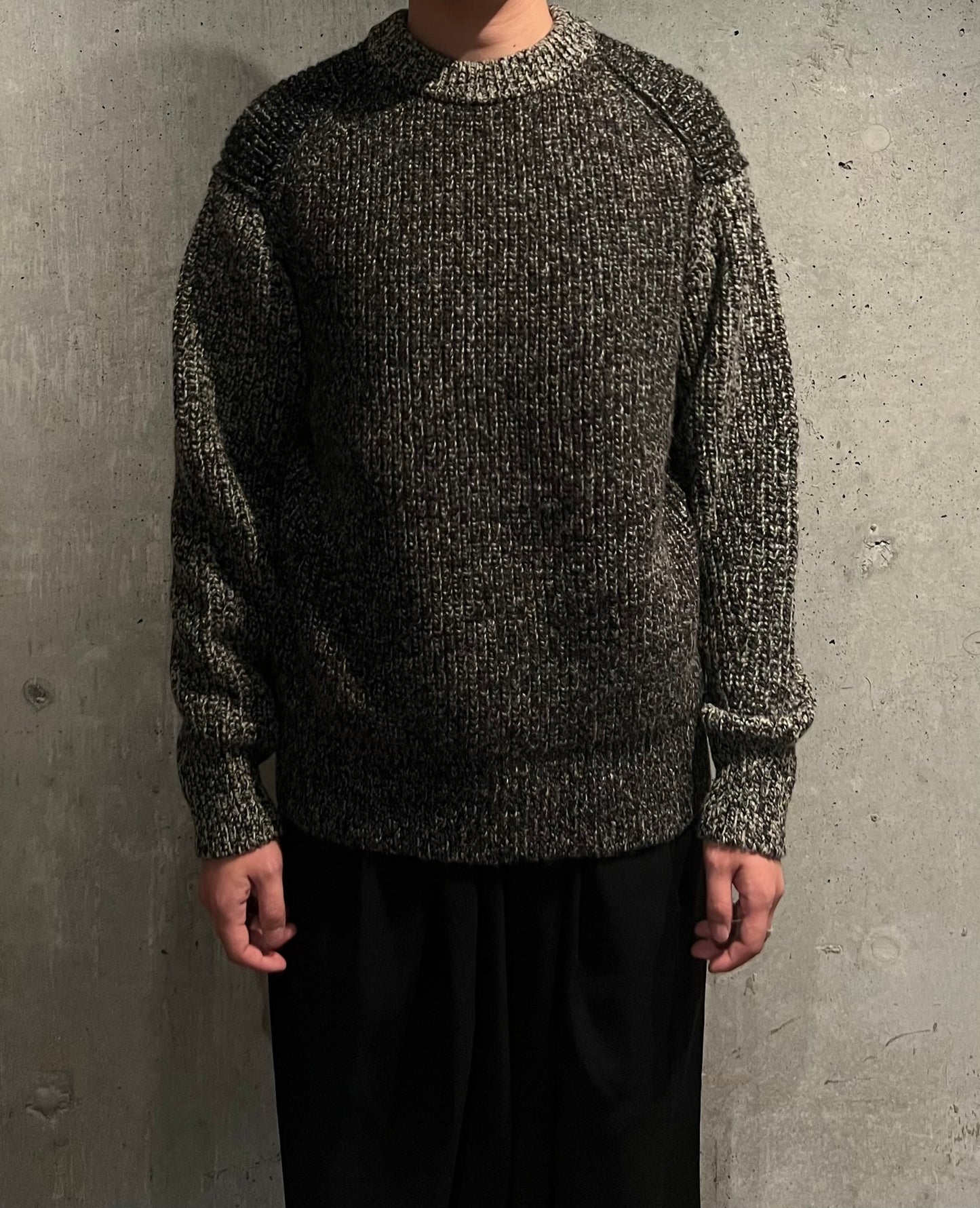【Slopeslow】crew neck sweater(BK candy)