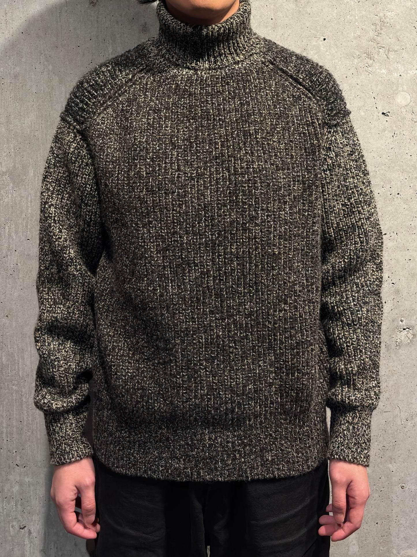 【Slopeslow】turtle neck sweater(BK candy)