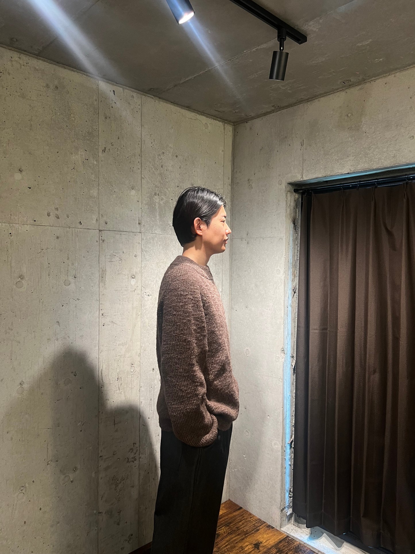 【MITTAN】ウルグアイスラブNMウールセーター 茶杢