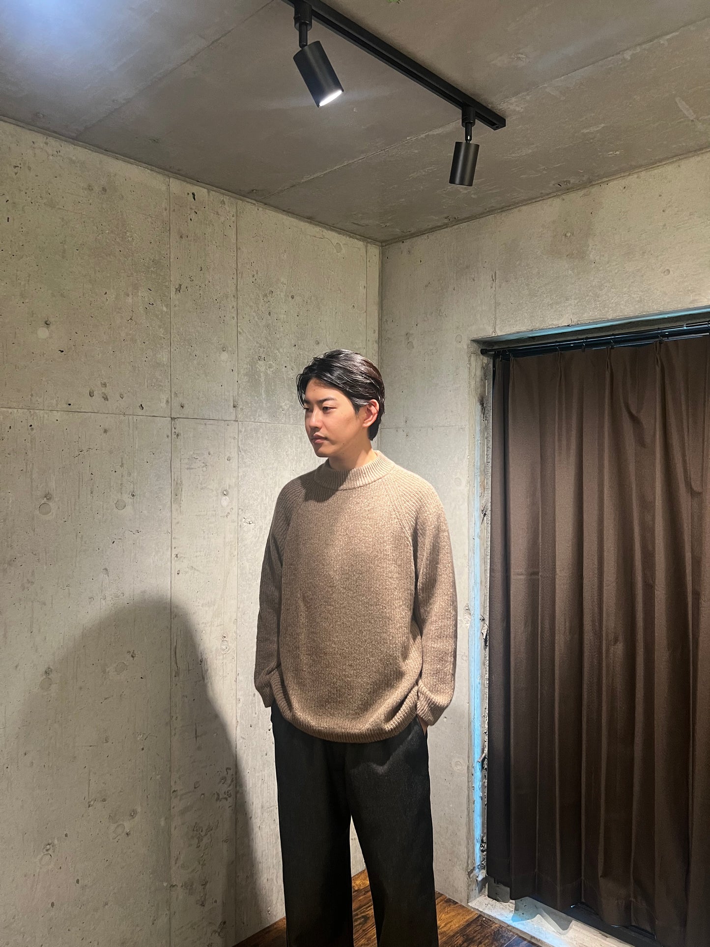 【MITTAN】無染色ローカシミヤセーター