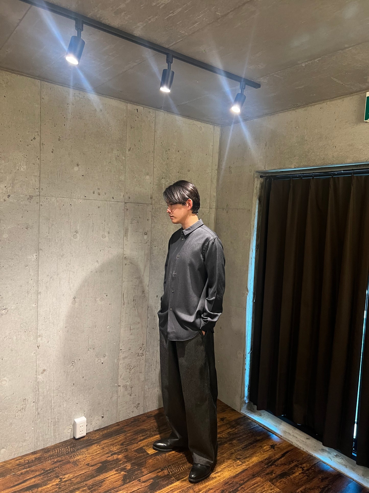 【MITTAN】ストレッチNMウールシャツ 墨黒