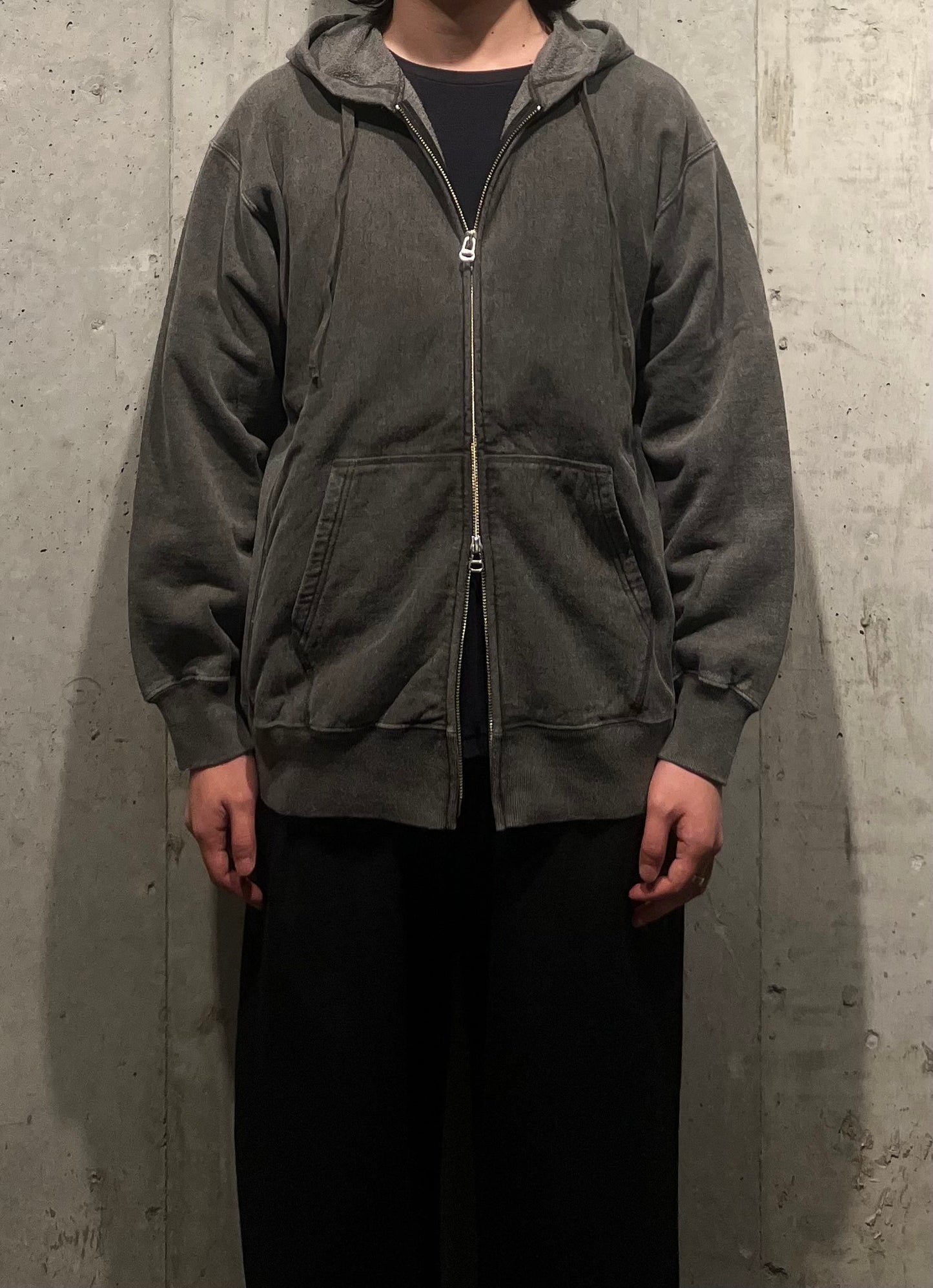 【YOKO SAKAMOTO】ATHLETIC HOODIE(SUMI INK)