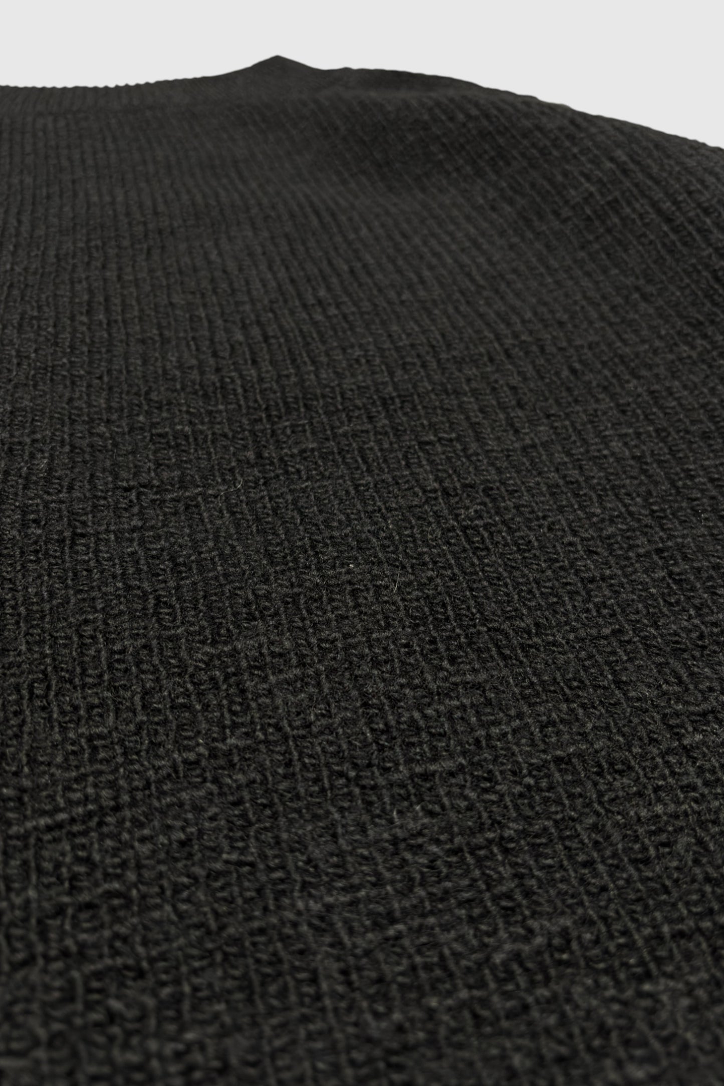 【MITTAN】ウルグアイスラブNMウールセーター ⿊