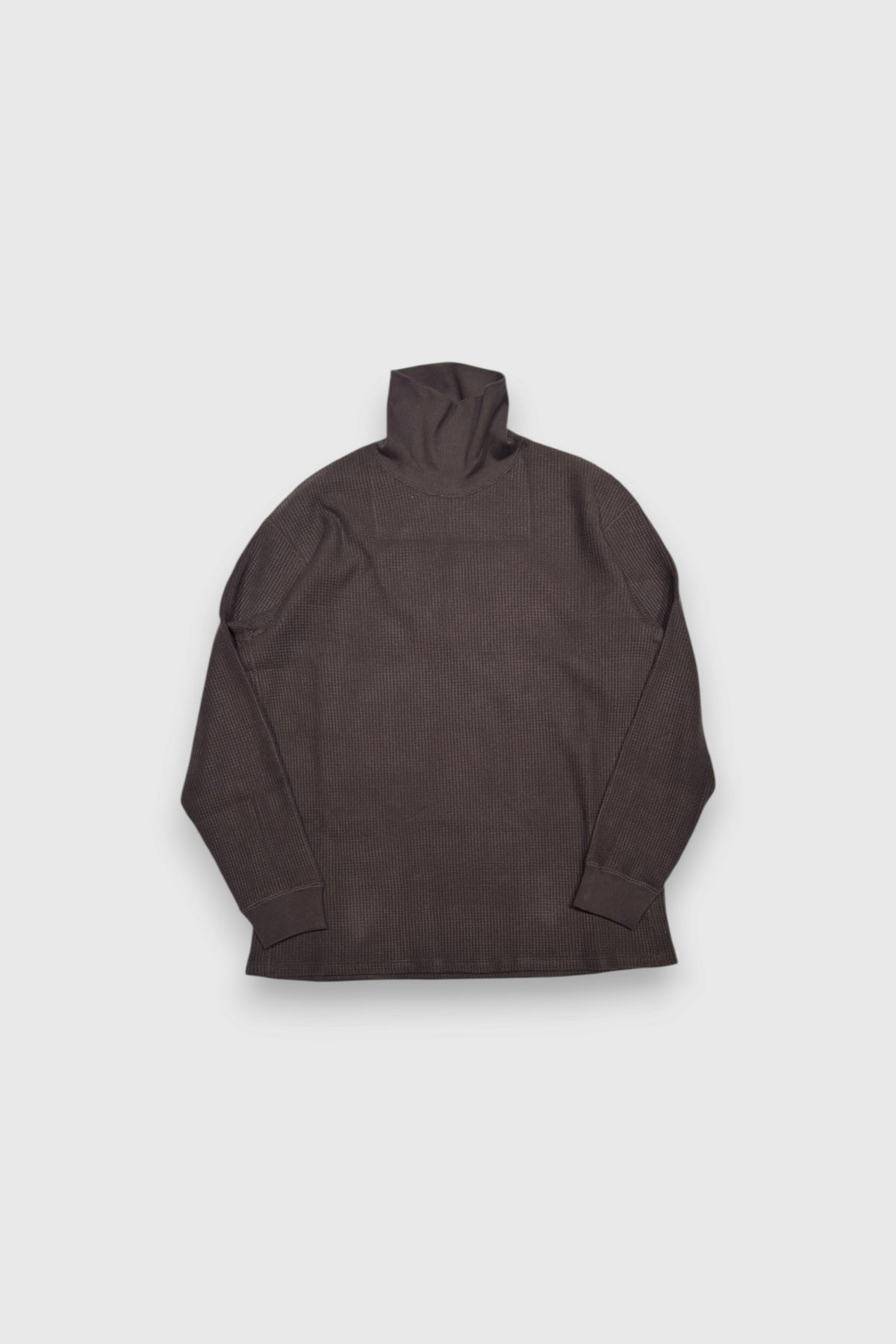 【YOKO SAKAMOTO】HIGH NECK PULLOVER(BROWN)