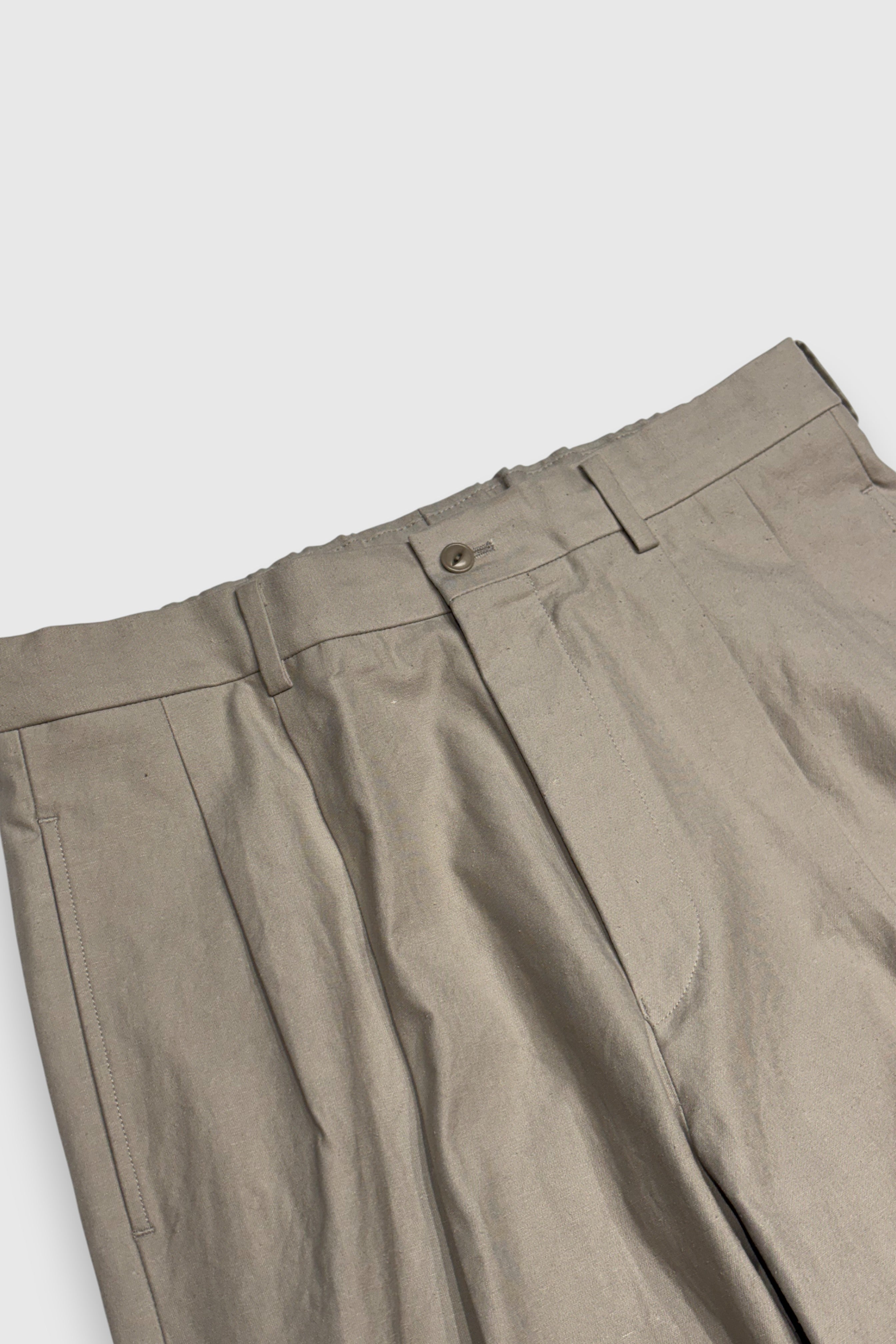 YOKO SAKAMOTO】DOUBLE PLEATED TROUSERS(BEIGE) – NOUNZ