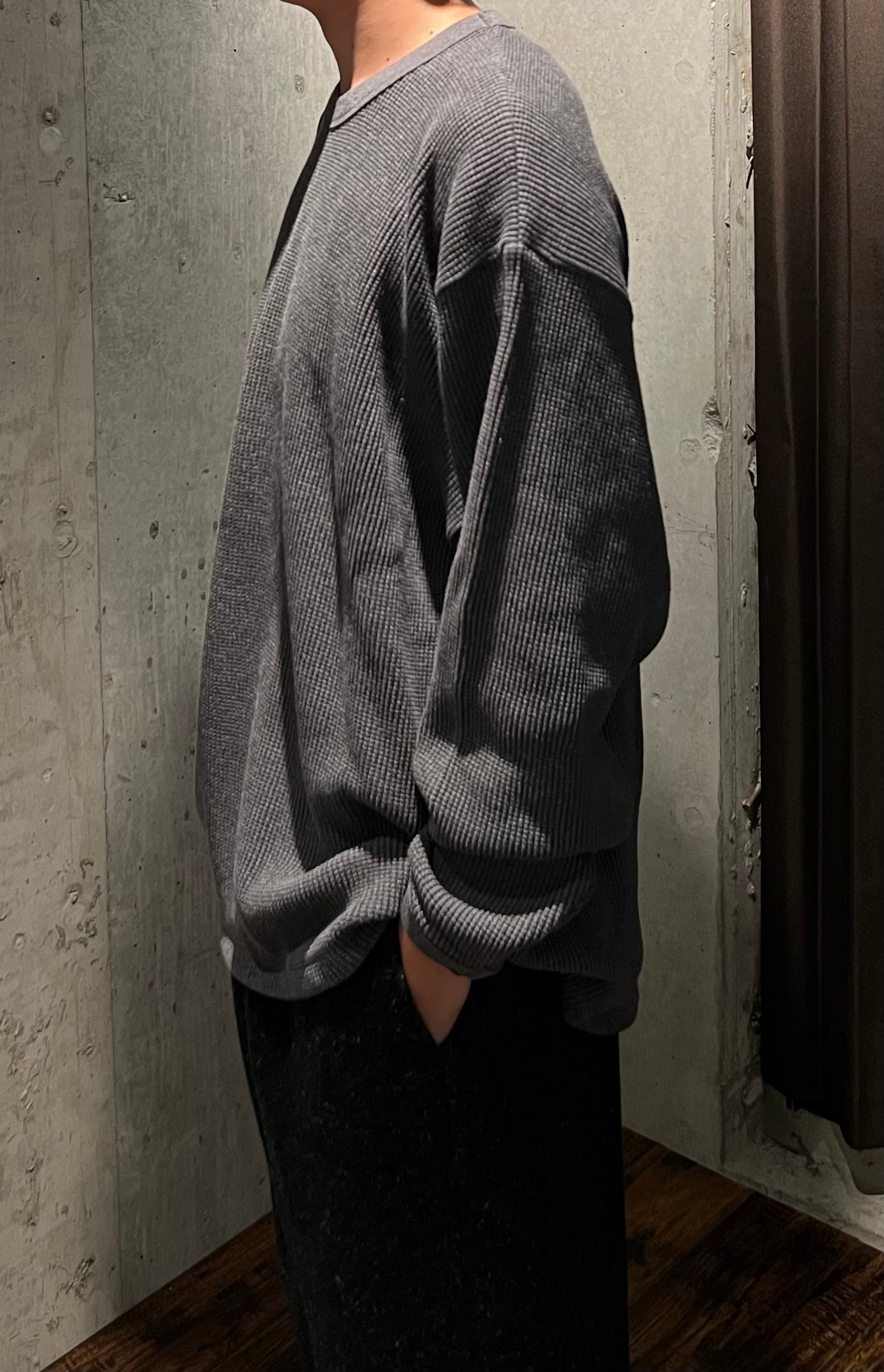 YOKO SAKAMOTO】CREW NECK PULLOVER (CHARCOAL GRAY) – NOUNZ