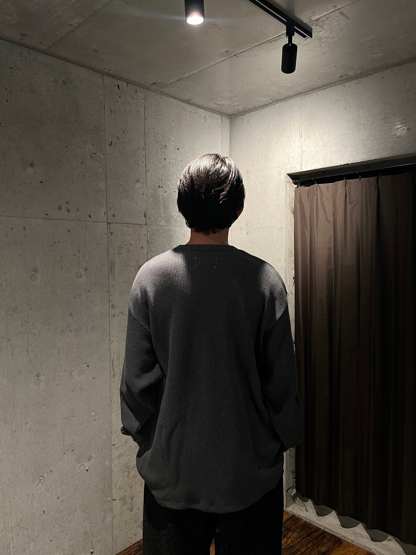 【YOKO SAKAMOTO】CREW NECK PULLOVER (CHARCOAL GRAY)