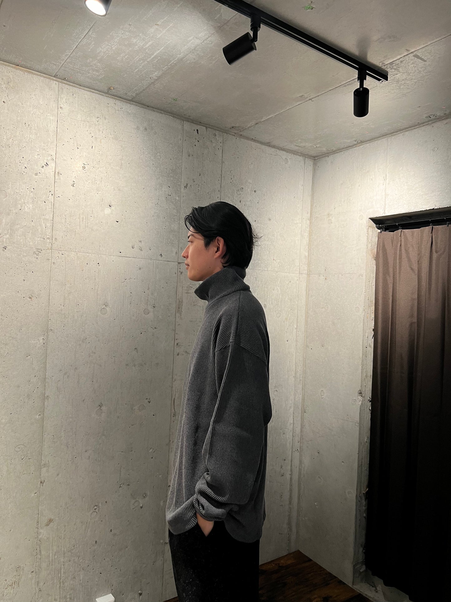 【YOKO SAKAMOTO】HIGH NECK PULLOVER (CHARCOAL GRAY)