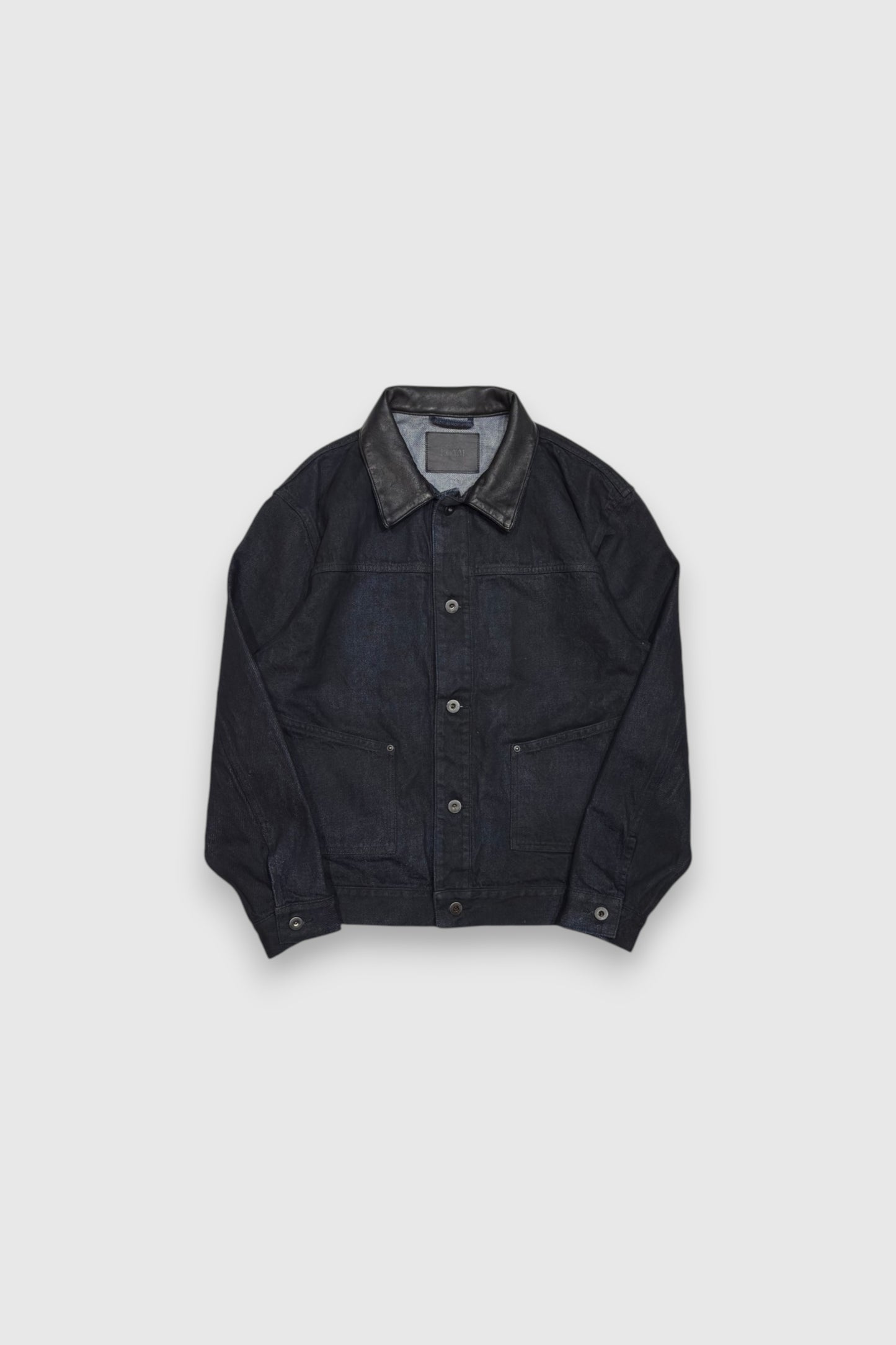【LOYM】LEATHER COLLAR DENIM JACKET (BLACK DYE)